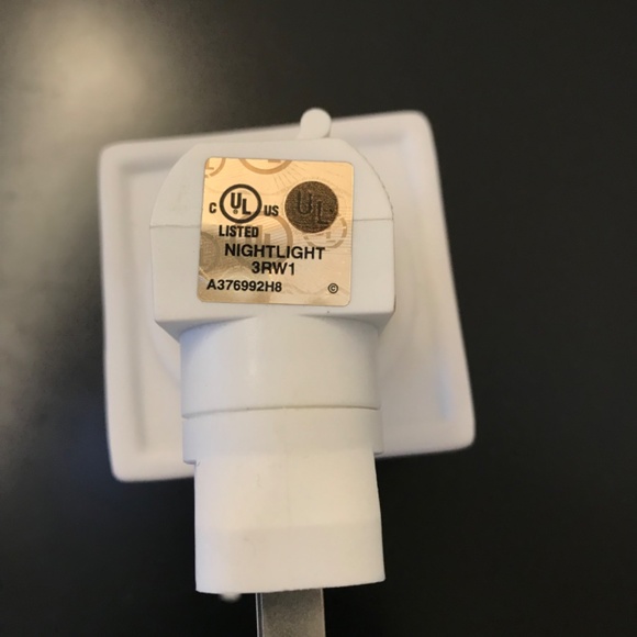 Angel Plug-In  Oil Warmer and Night Light NWOT - Picture 6 of 6